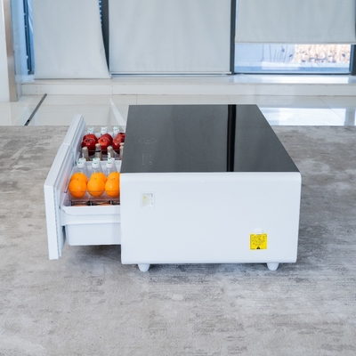 Gehärtetes Glas Smart Coffee Table mit Eisenrahmen, drahtlosem Laden und Kühlschubladen
