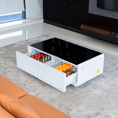 Gehärtetes Glas Smart Coffee Table mit Eisenrahmen, drahtlosem Laden und Kühlschubladen