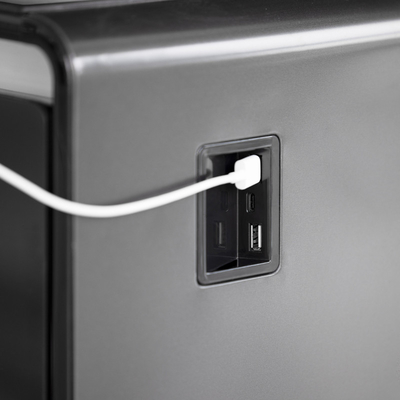 Multifunktionales Kühlschrank für den Kaffeetisch mit Schimmel und 75 Watt Strom