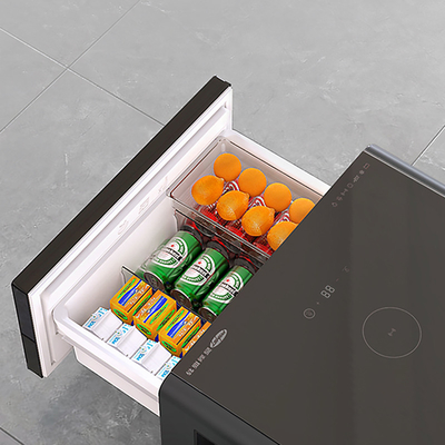 Edelstahl-Smart-Tisch mit drahtlosem Ladegerät 65L Kapazität Mini-Seitentisch